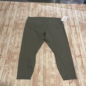 Lululemon size 20 wunder under 25”